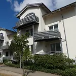 Strandnahe Fewo Mit Schwimmbad Im Haus, A Cappella 05, Binz