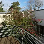 Strandnahe Fewo Mit Schwimmbad Im Haus, A Cappella 05, Binz