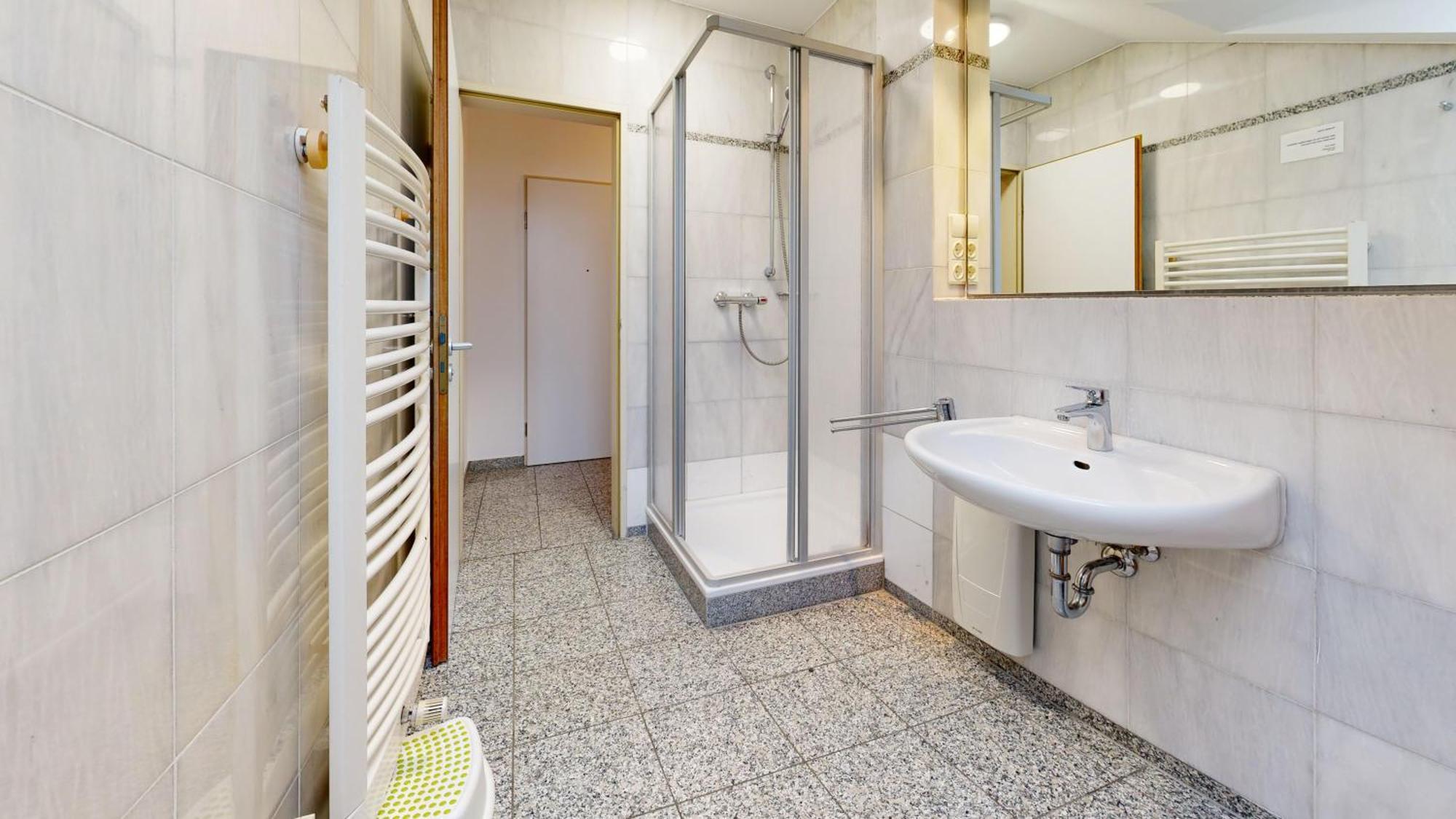 Strandnahe Mit Schwimmbad Im Haus, A Cappella 05, Apartment *