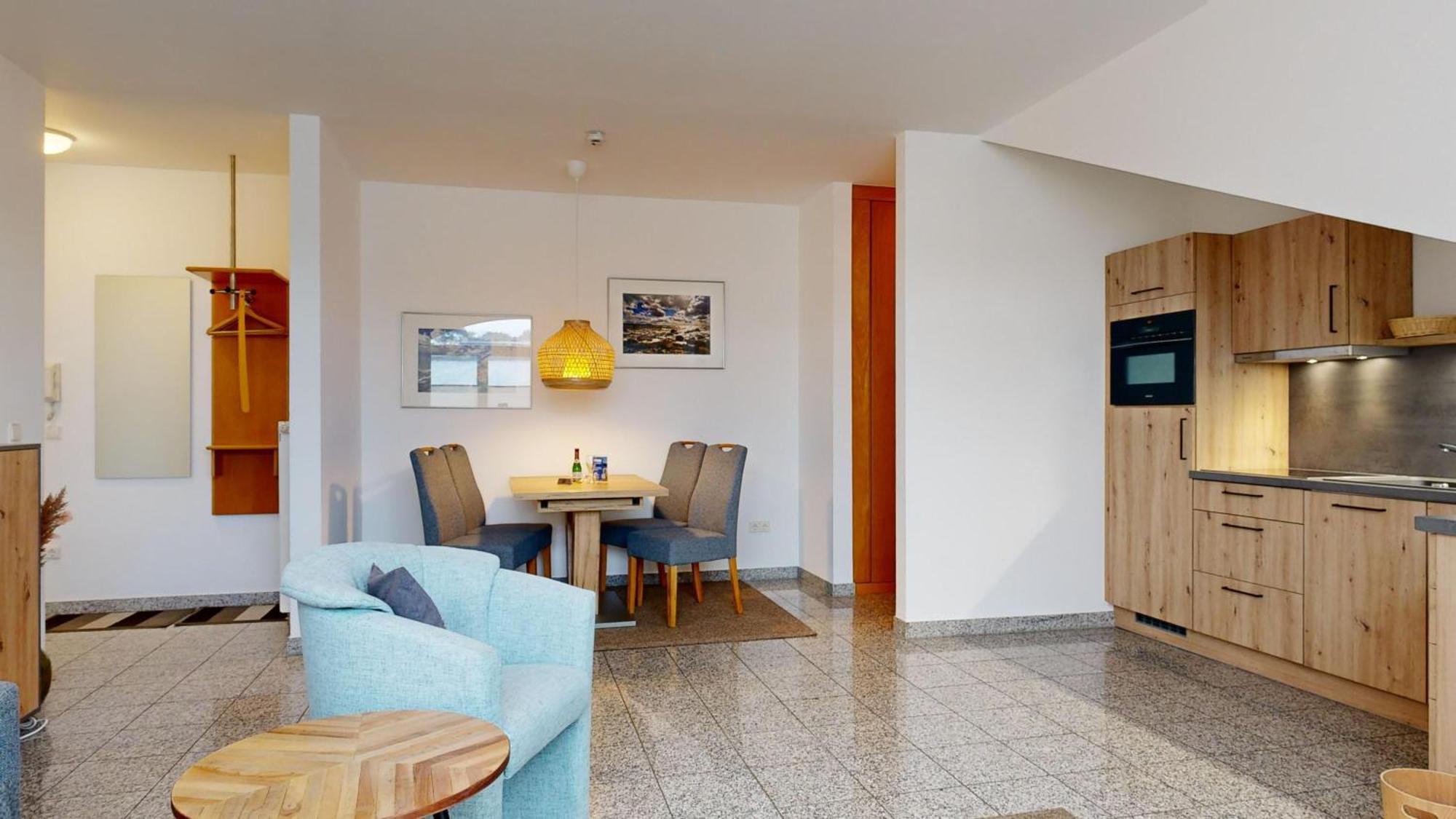 Strandnahe Mit Schwimmbad Im Haus, A Cappella 05, Ostseebad Binz